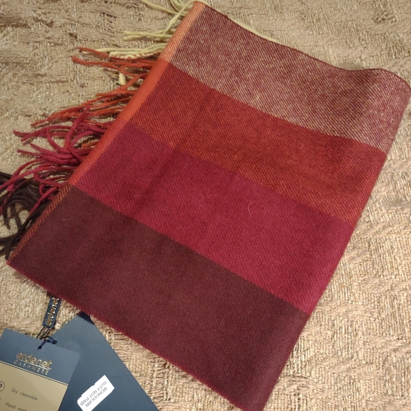 New Erdenet Cashmere scarf - Picture 3 of 4